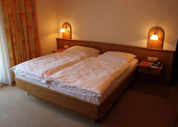 Pension Friedl Innsbruck Exteriör bild